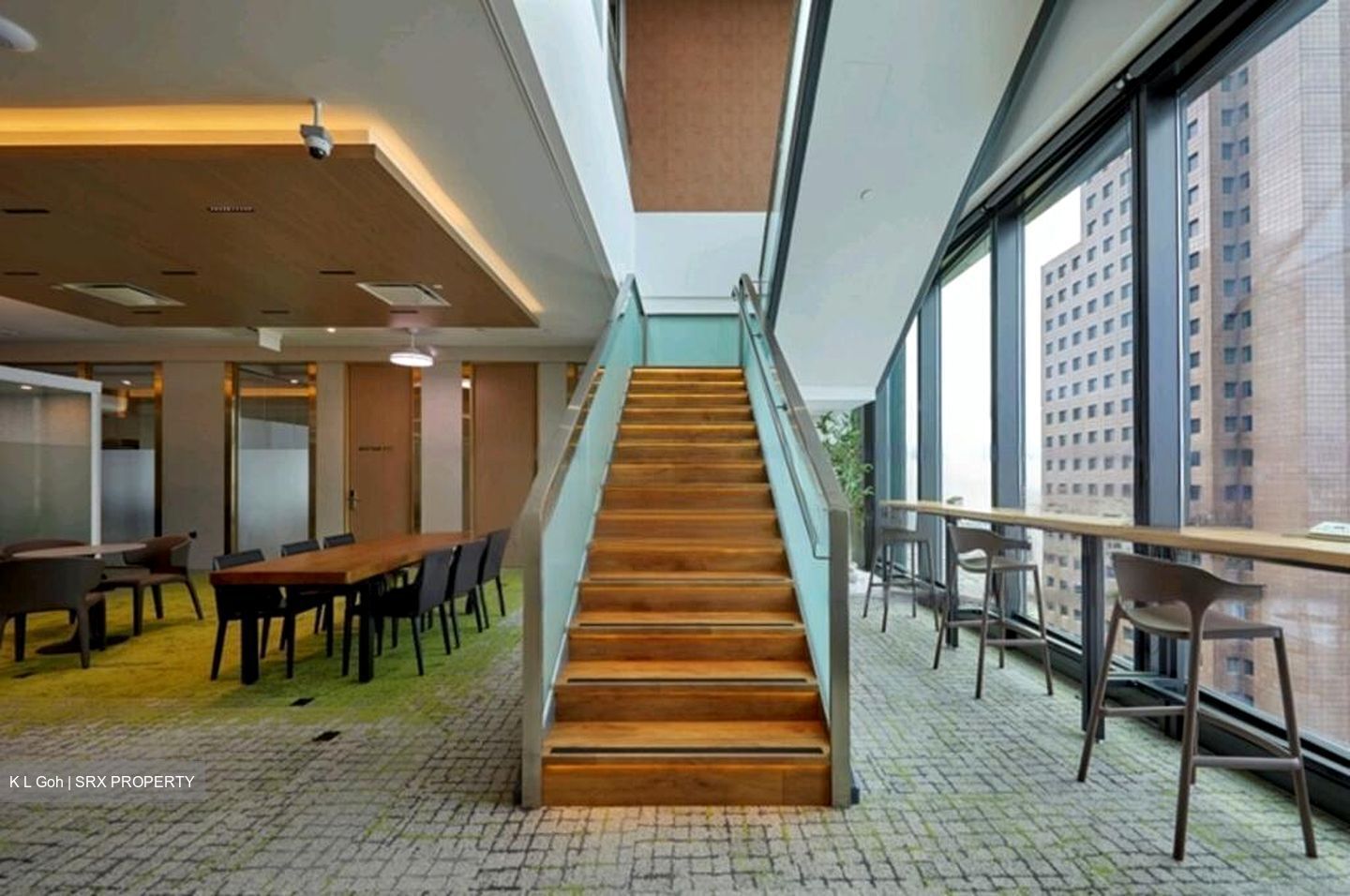 Altez (D2), Office #451204541